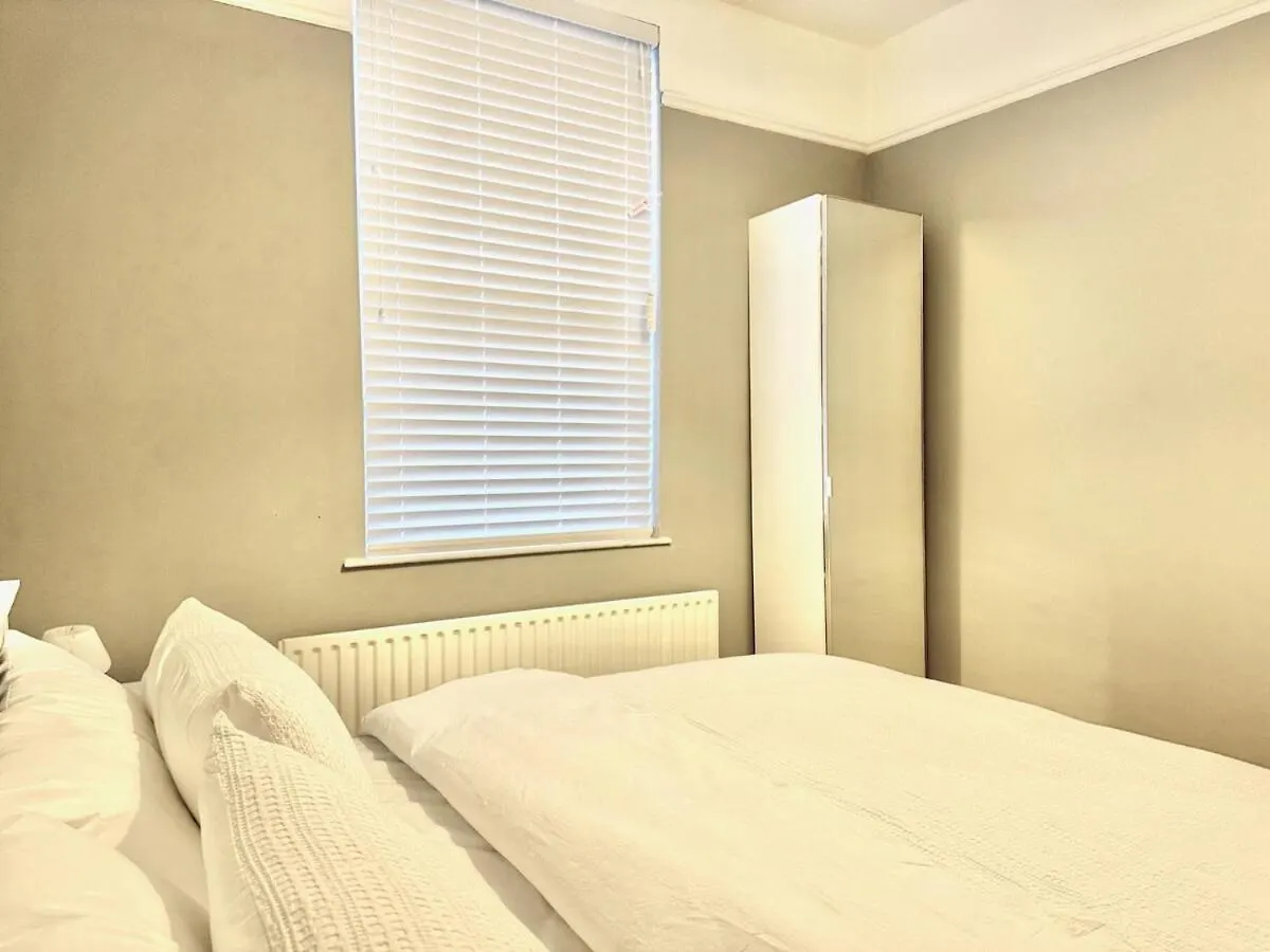 The Urban Oasis - Great Location Near Pubs, Restaurants And More! Bus Links On Doorstep Belfast 0*,  Reino Unido